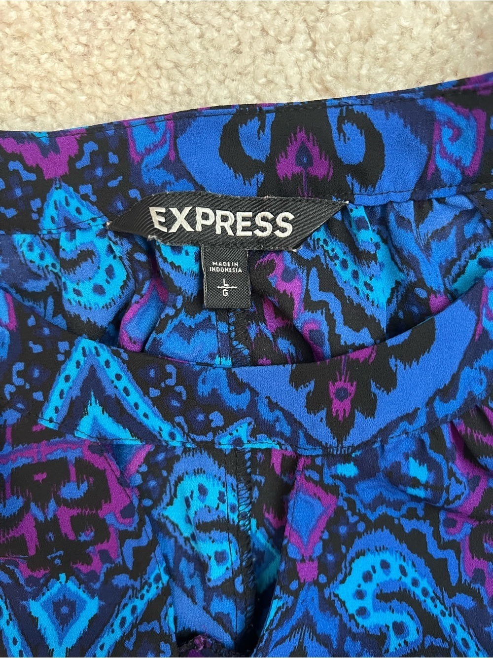 Express Blue and Purple Patterned Flowy Sleeveless Halter Blouse - Picture 4 of 5